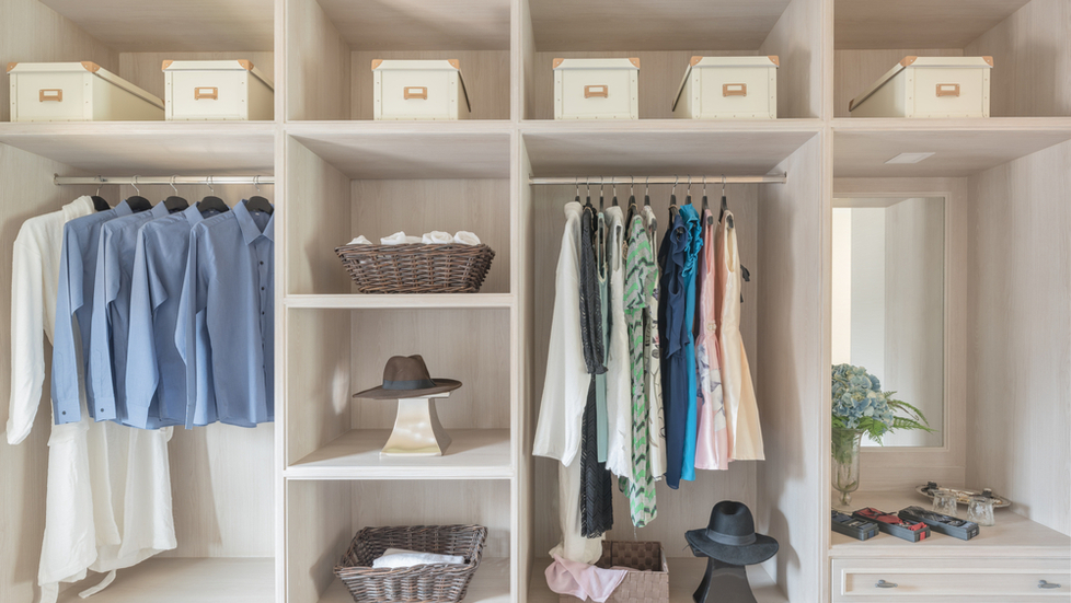 organized-closet-with-open-cubbies