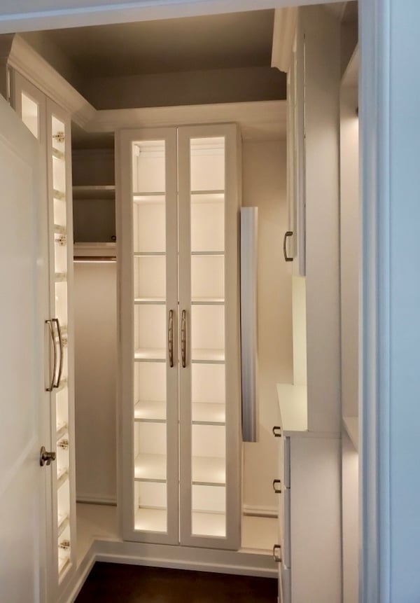 walk-in-closet-light-lighting